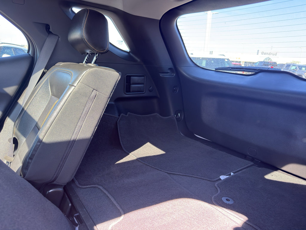 Used 2024 Chevrolet Equinox Premier AWD/4WD image 35