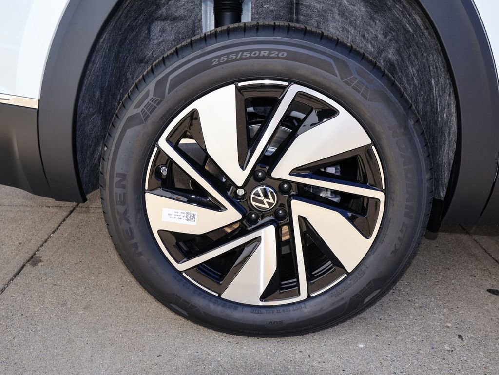 New 2026 Volkswagen Atlas SEL image 9