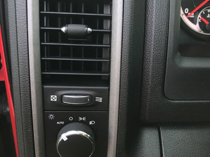 Certified 2021 RAM 1500 Tradesman w/ Chrome Appearance Group image 33