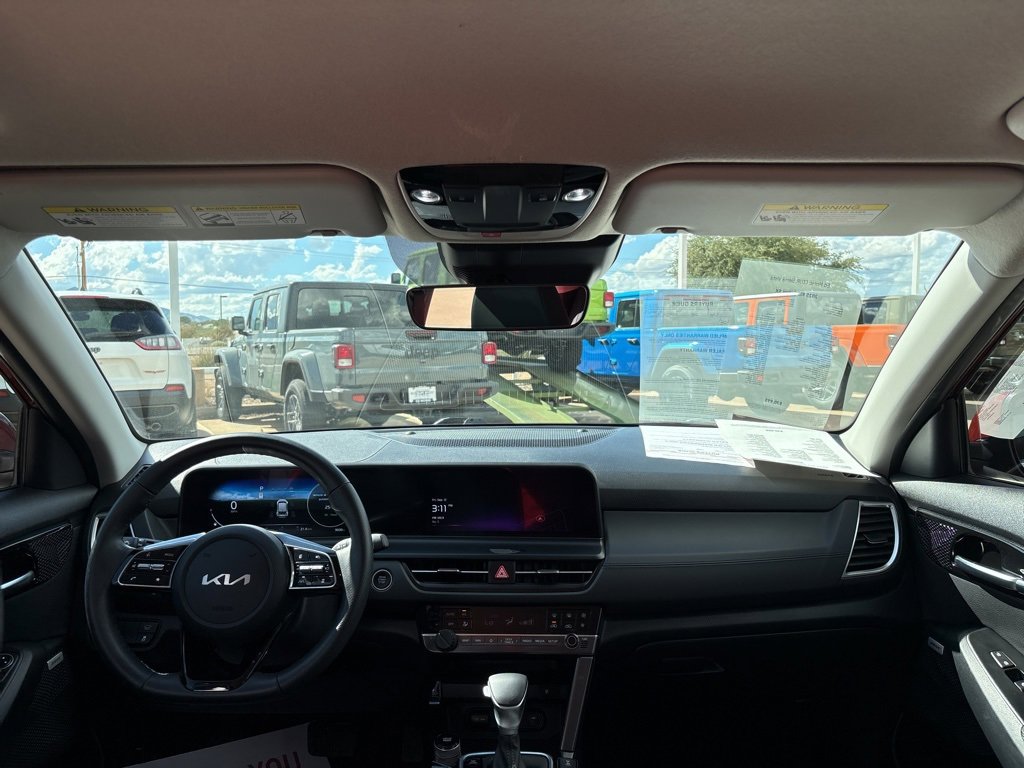 Used 2025 Kia Seltos SX image 41