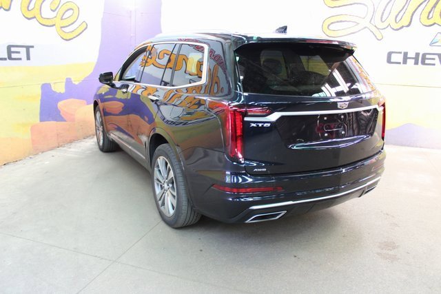 Used 2021 Cadillac XT6 Premium Luxury image 6