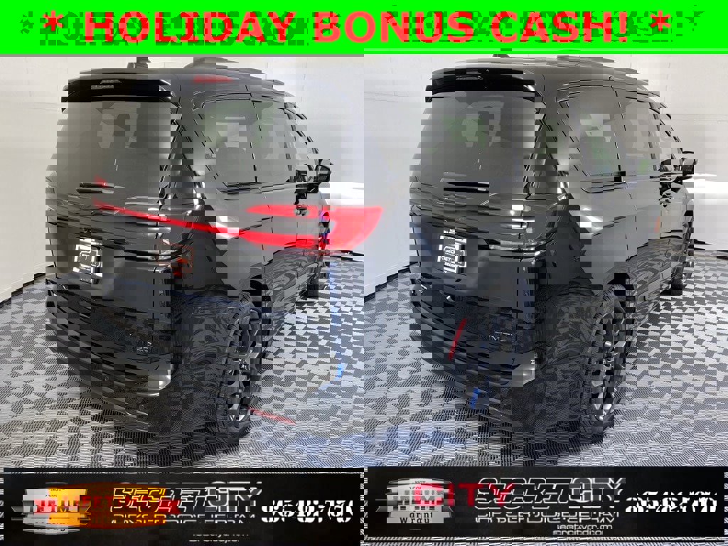 New 2026 Chrysler Pacifica Limited w/ S Appearance Package image 7