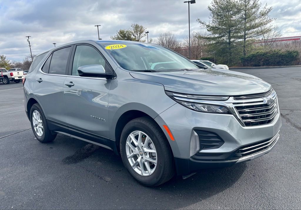 Used 2024 Chevrolet Equinox LT w/ LPO, Floor Liner Package image 9