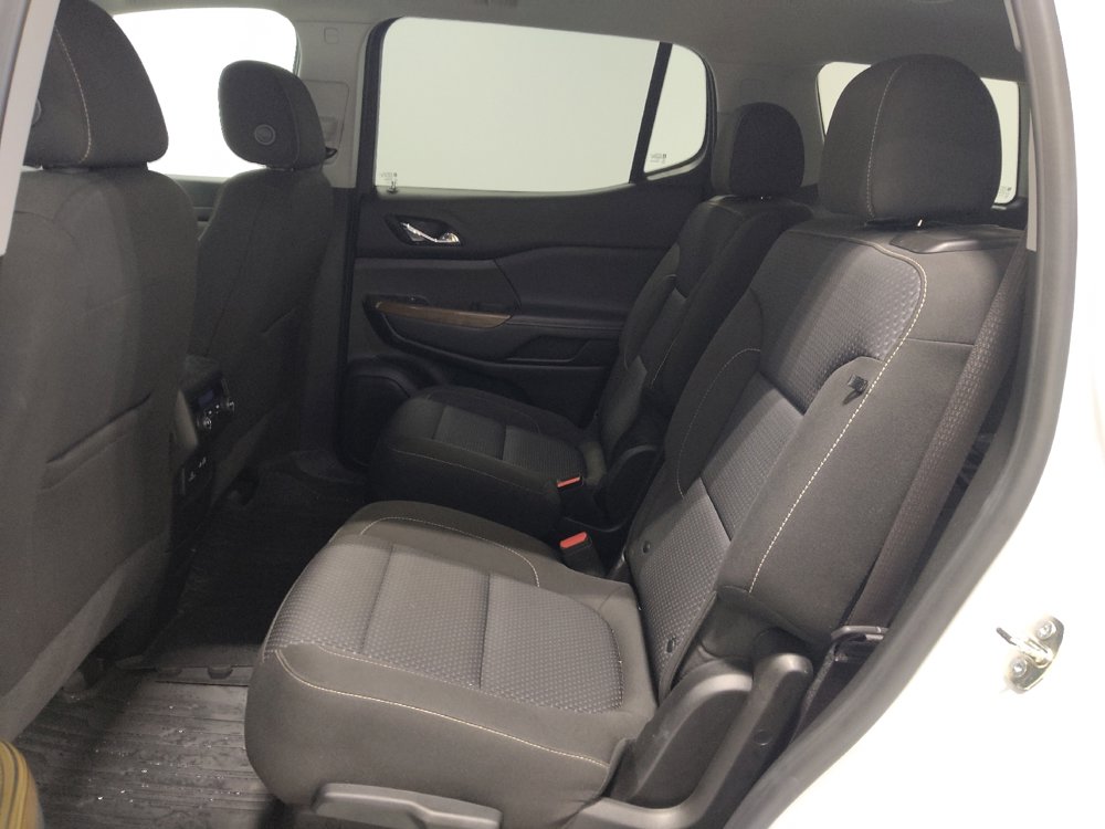 Used 2023 GMC Acadia SLE w/ Driver Convenience Package image 18