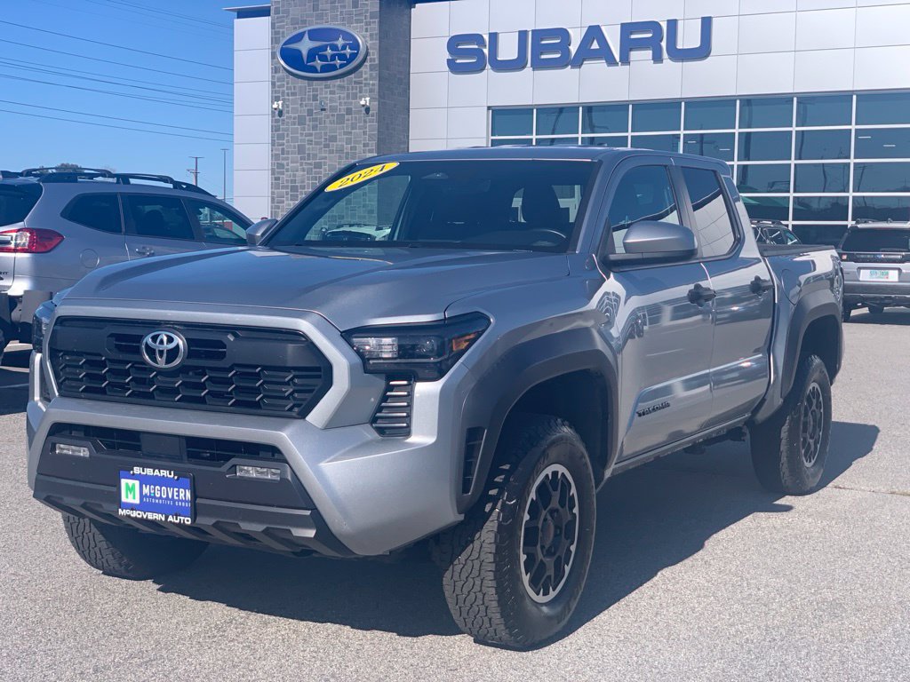 Used 2024 Toyota Tacoma TRD Off-Road AWD/4WD image 5