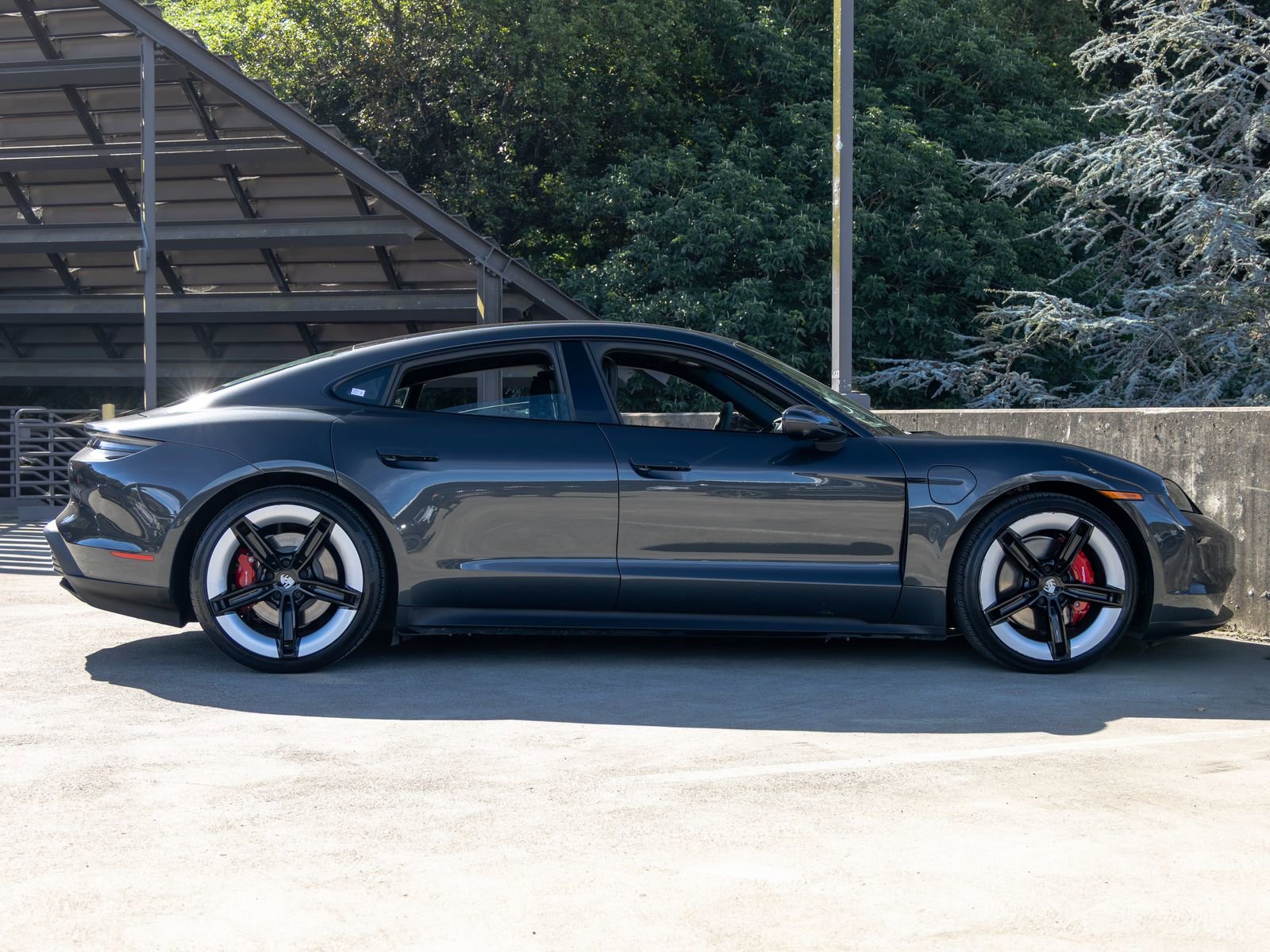 Certified 2025 Porsche Taycan 4S image 12