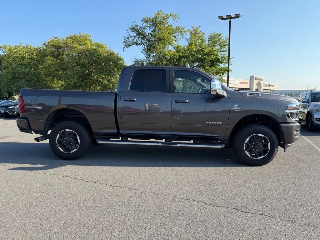 Used 2025 RAM 3500 Laramie AWD/4WD image 8