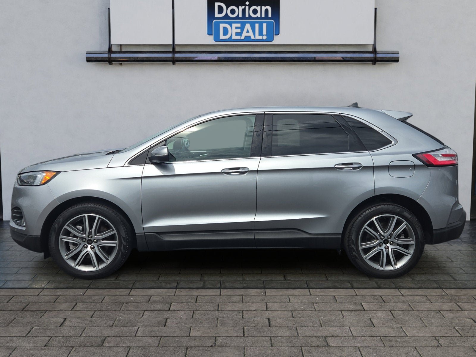 Used 2024 Ford Edge Titanium w/ Equipment Group 301A AWD/4WD image 6