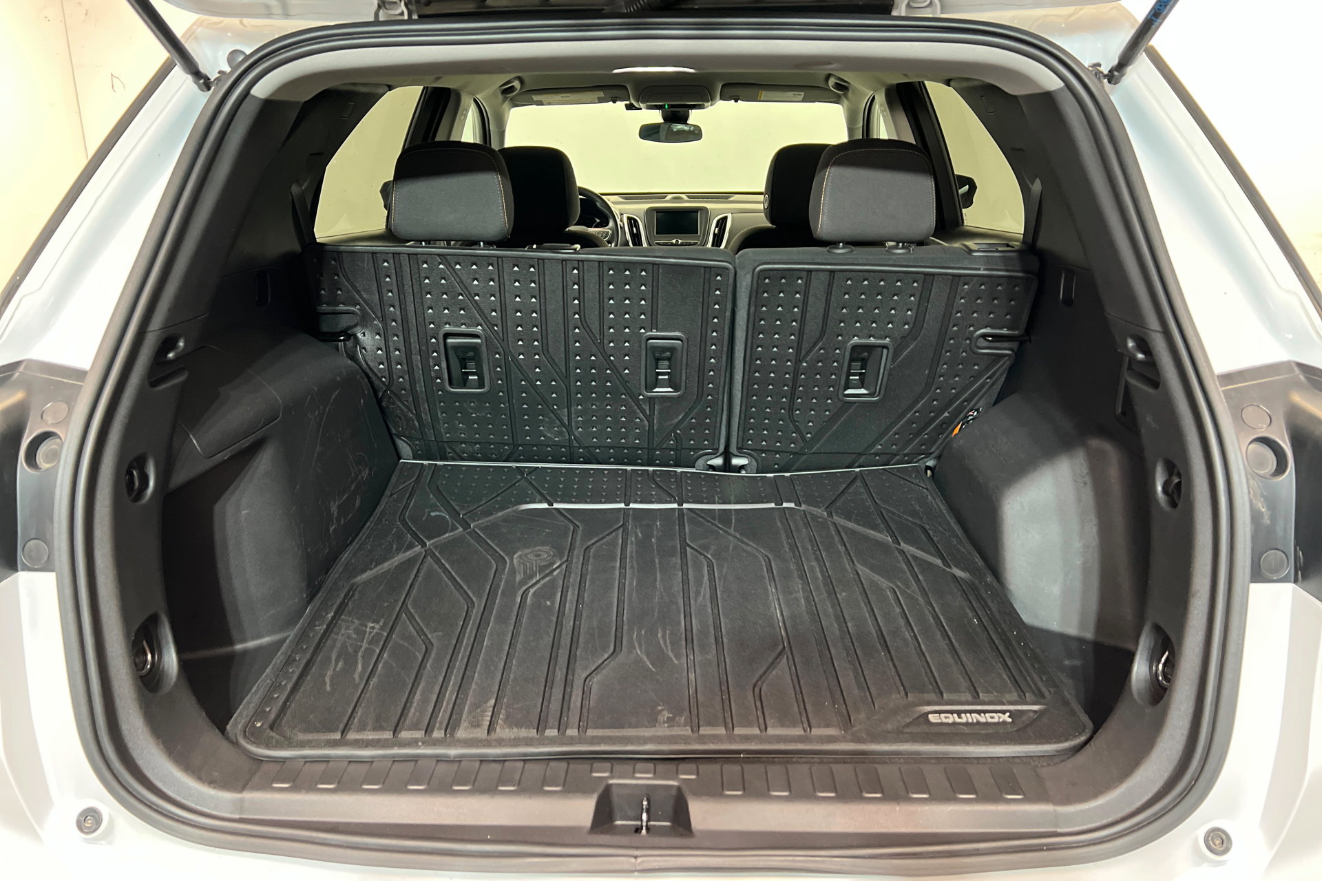 Used 2023 Chevrolet Equinox LT w/ LPO, Floor Liner Package image 23