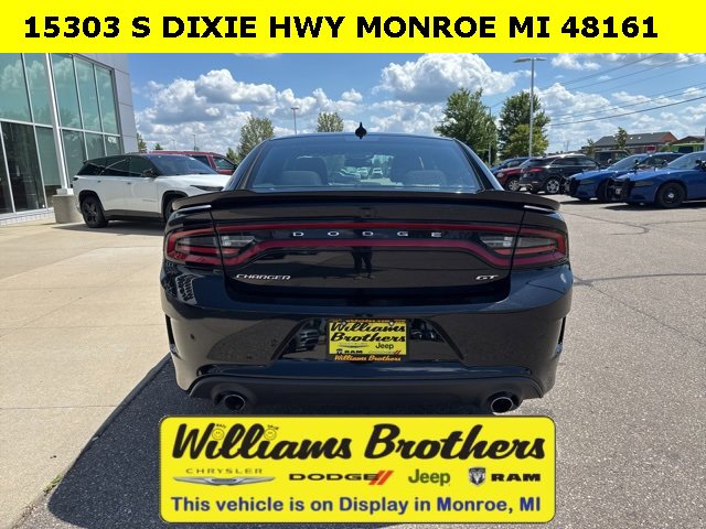 Certified 2023 Dodge Charger GT image 7