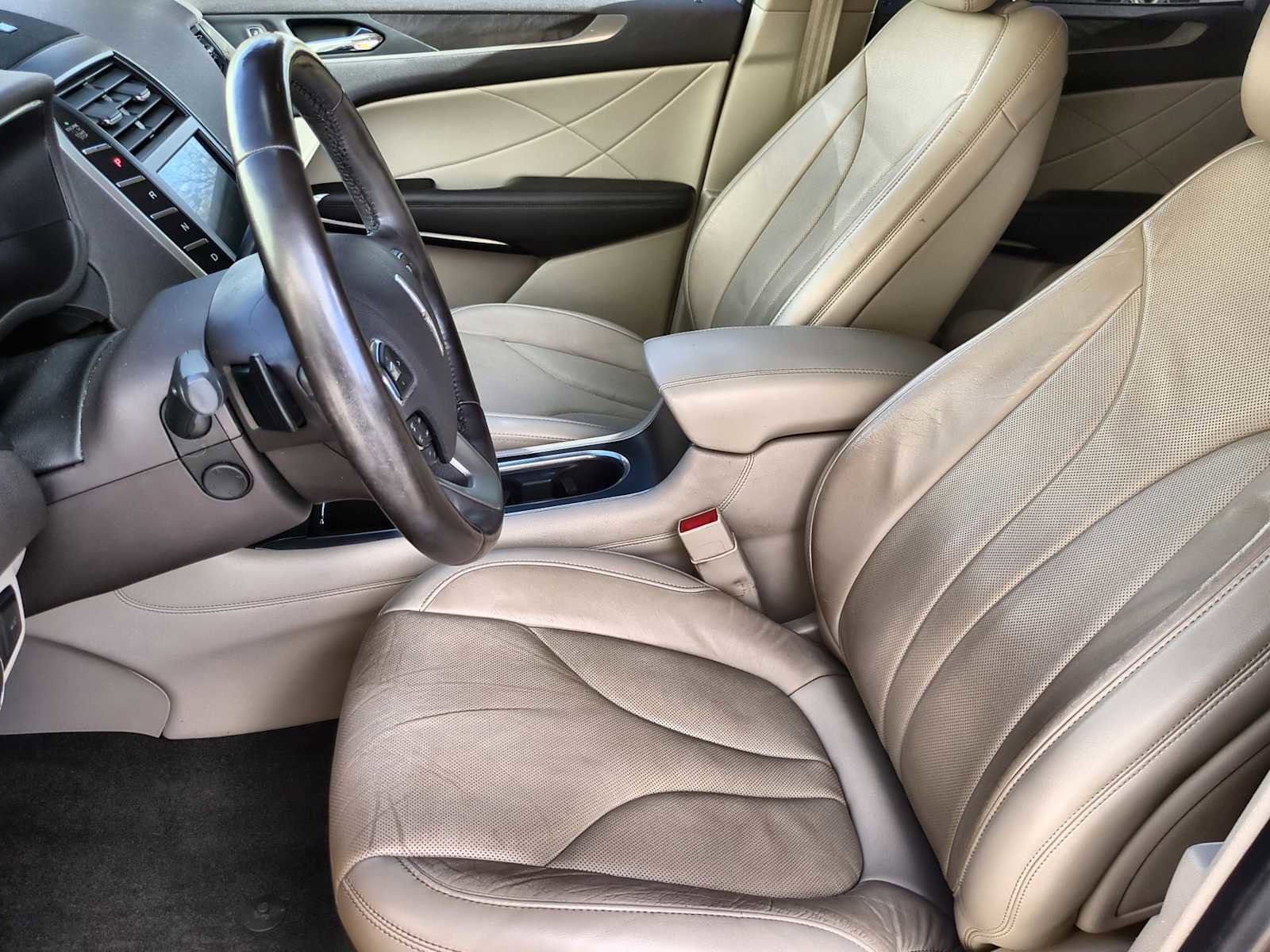 Used 2019 Lincoln MKC Reserve w/ MKC Climate Package image 16