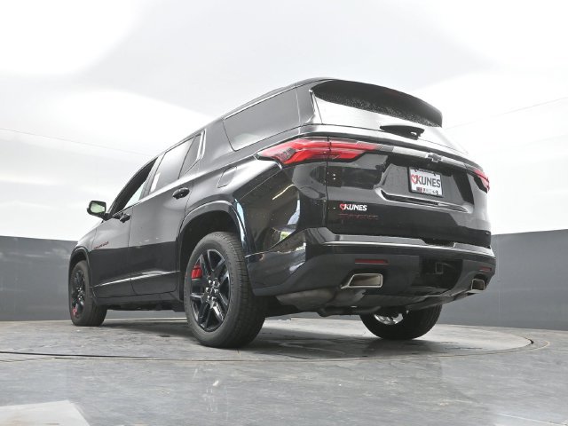 Used 2023 Chevrolet Traverse Premier w/ Redline Edition AWD/4WD image 56