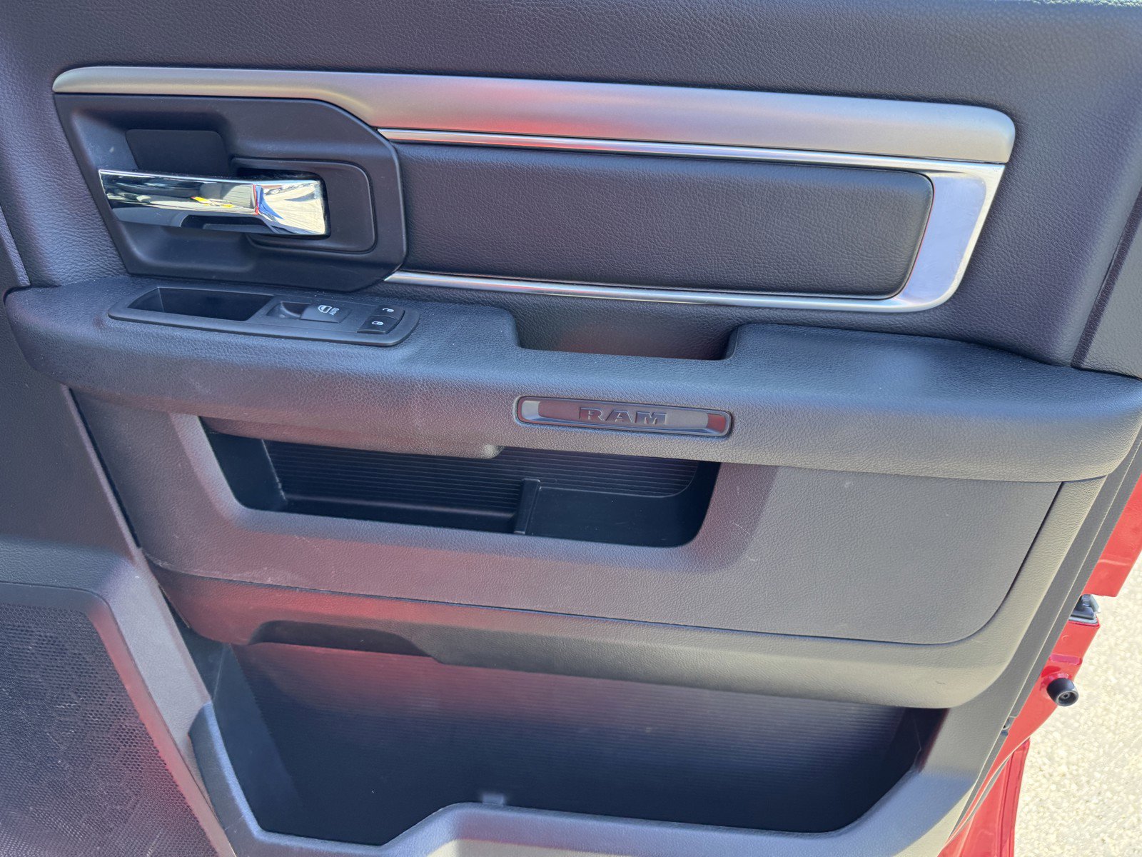 Used 2024 RAM 1500 Classic Warlock RWD image 9