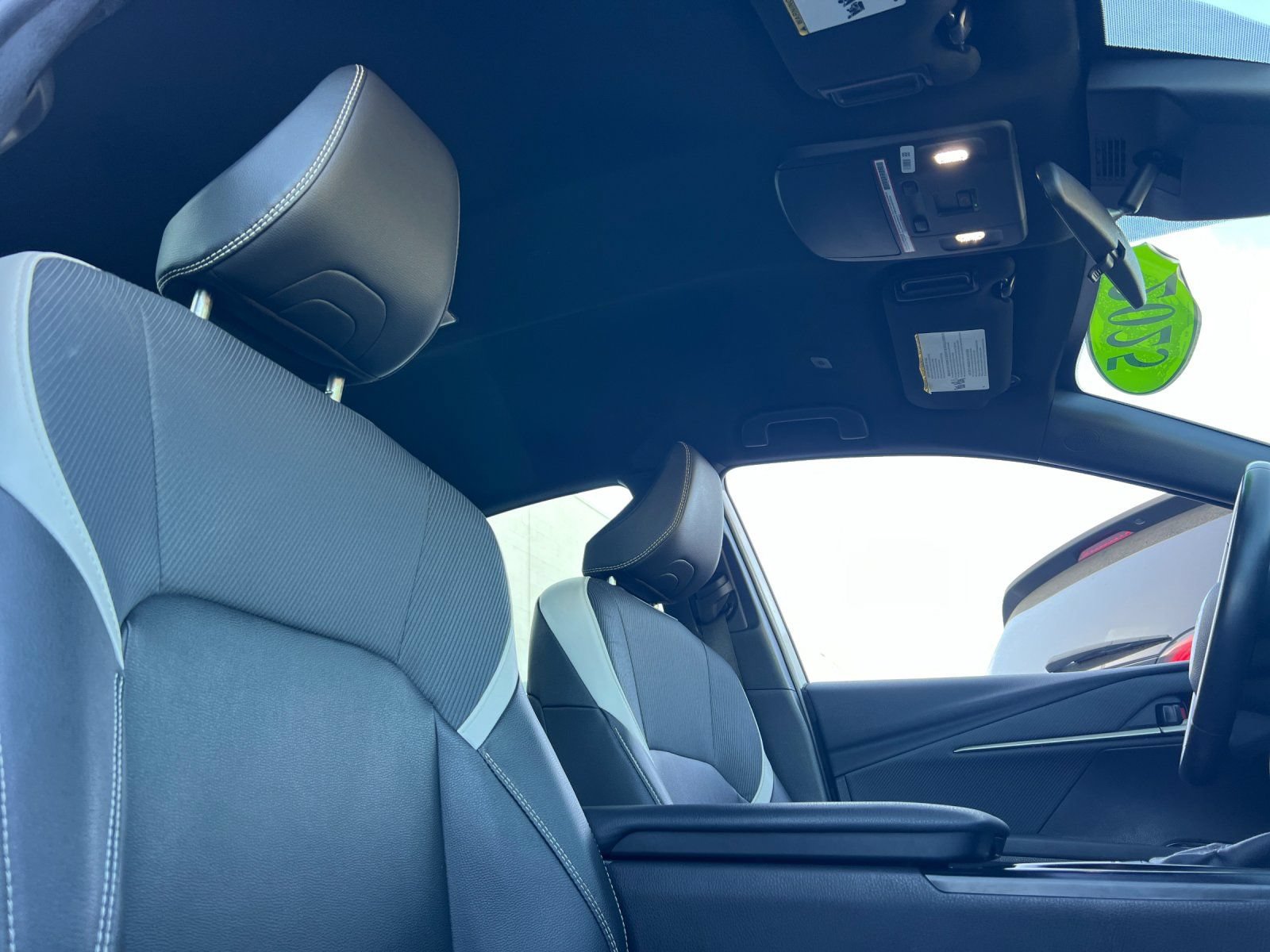 Used 2025 Toyota Camry SE FWD image 17