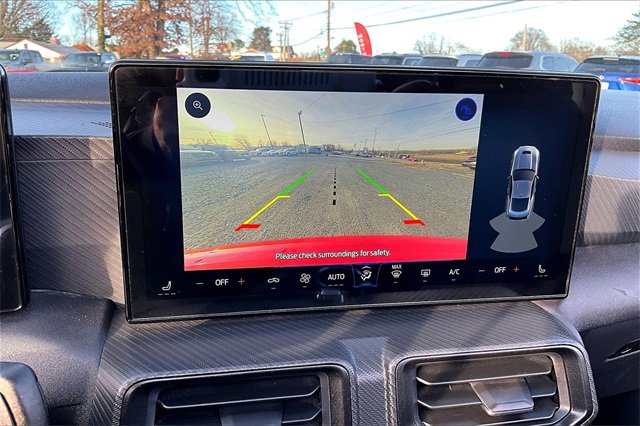 Used 2024 Ford Mustang Convertible image 17