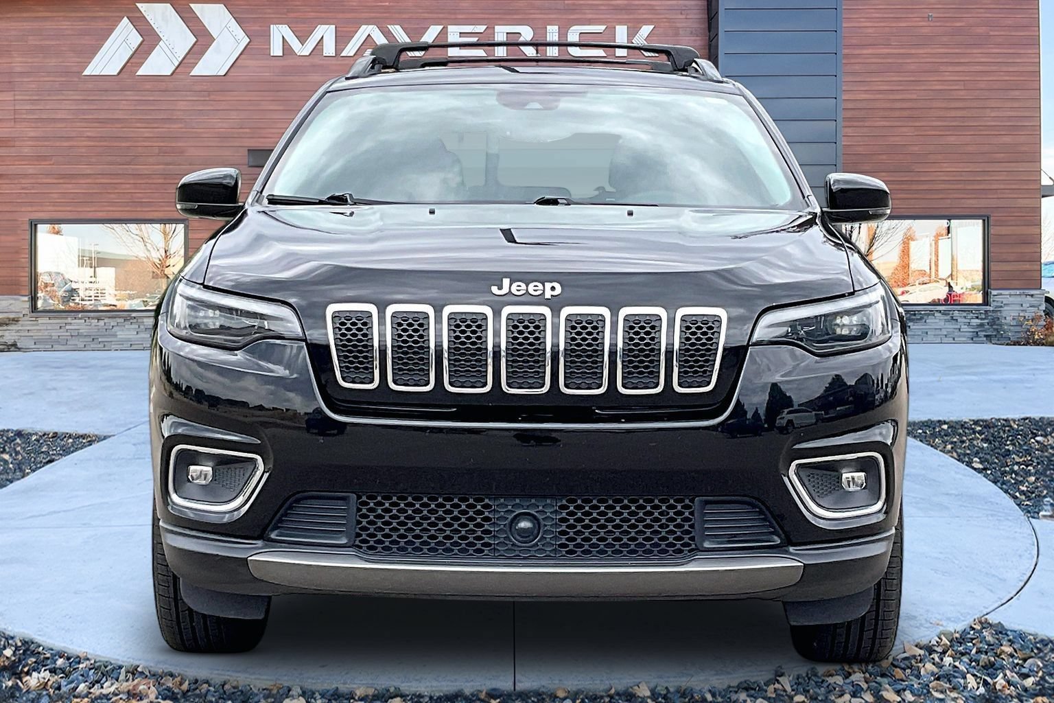Used 2022 Jeep Cherokee Limited w/ Mopar Interior Package AWD/4WD image 2