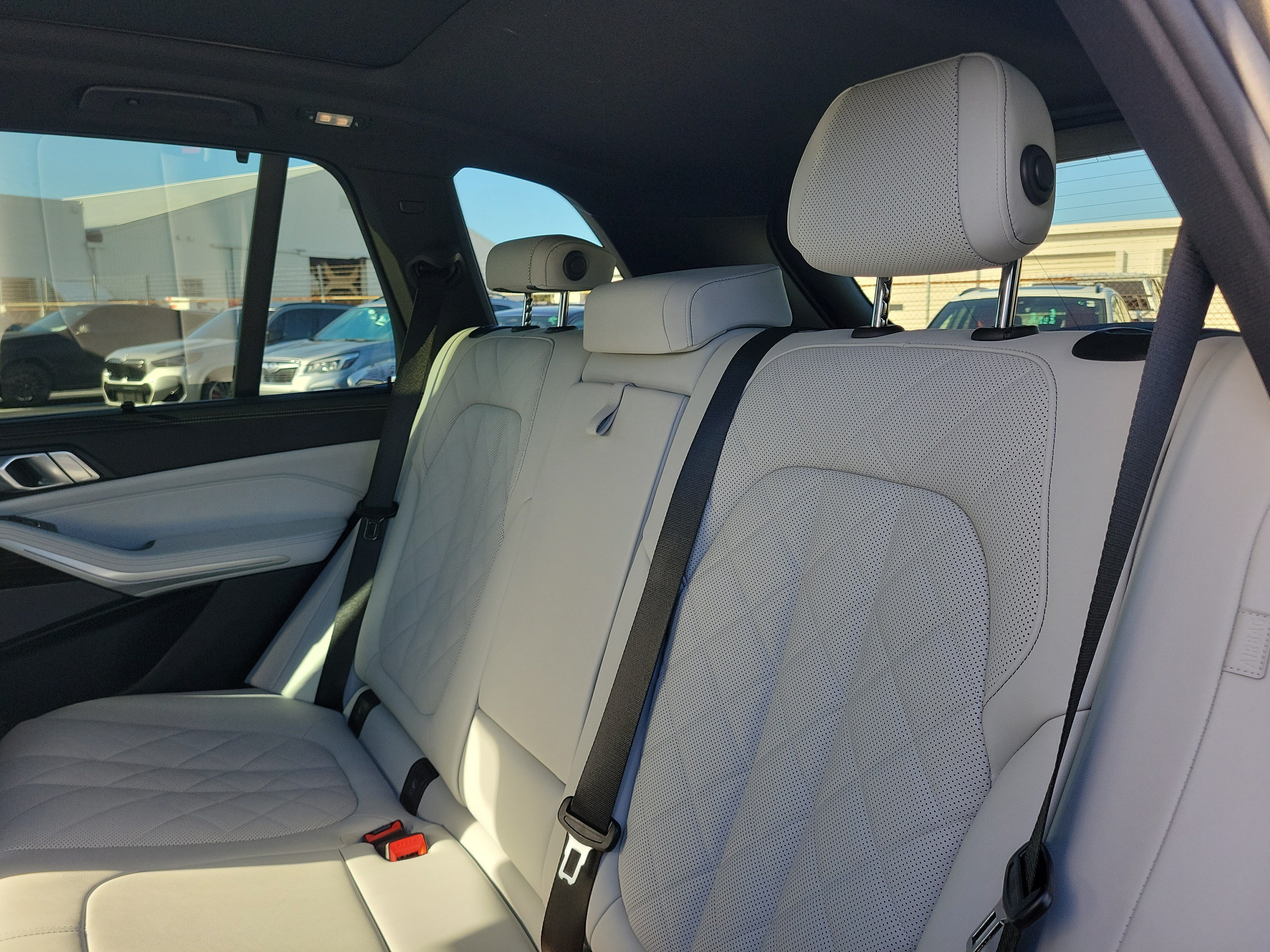 Used 2026 BMW X5 xDrive40i AWD/4WD image 11