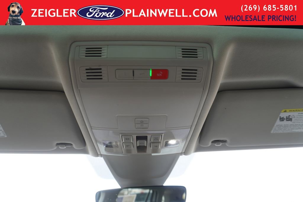 Used 2024 Volkswagen Tiguan Wolfsburg Edition image 33