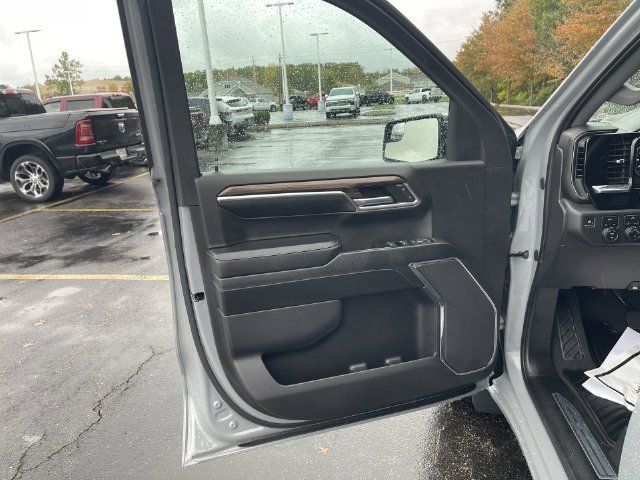 Certified 2024 Chevrolet Silverado 1500 LT AWD/4WD image 22