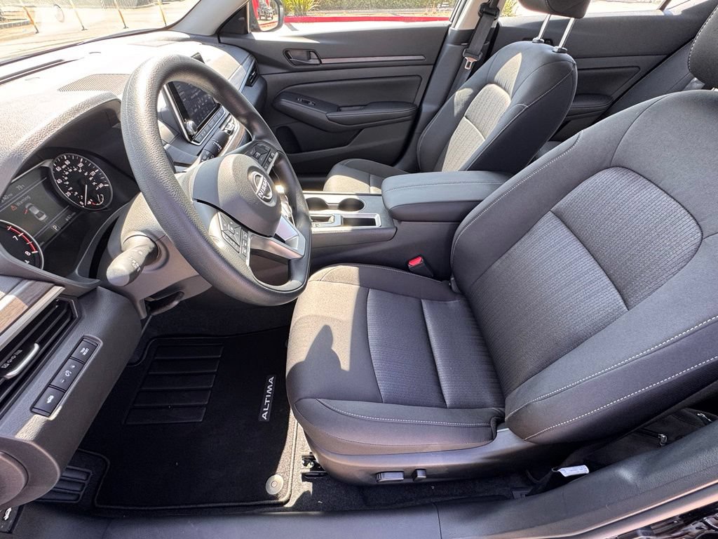 New 2026 Nissan Altima 2.5 SV FWD image 11