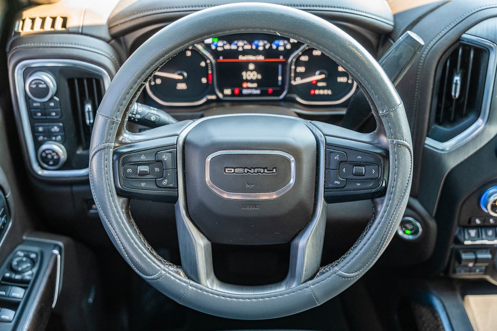 Used 2020 GMC Sierra 2500 Denali w/ Technology Package image 34