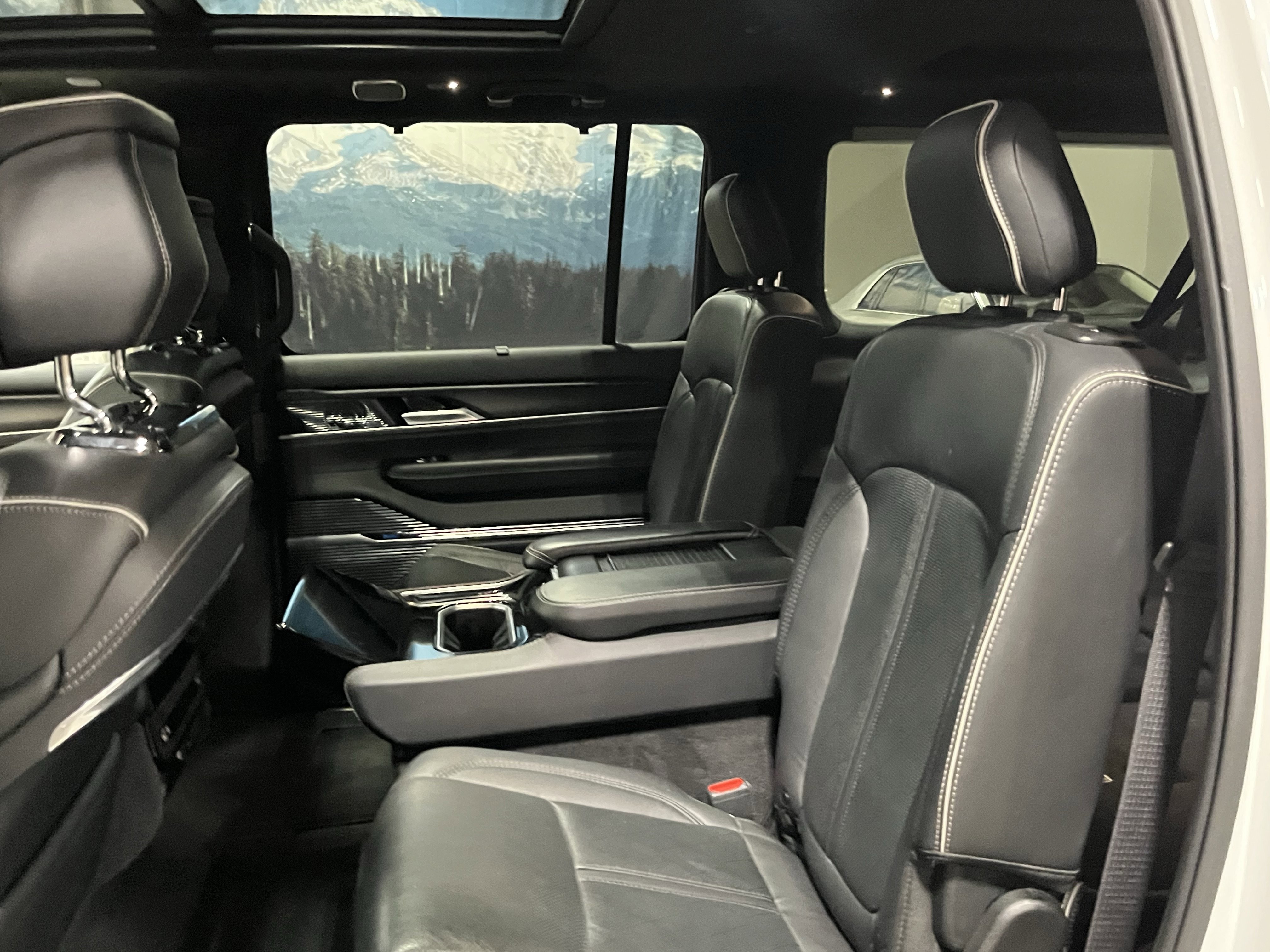 Used 2024 Jeep Grand Wagoneer L Series II w/ Quick Order Packagew 28T image 15