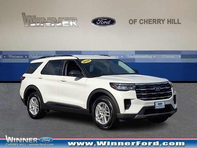 Used 2026 Ford Explorer Active AWD/4WD image 1
