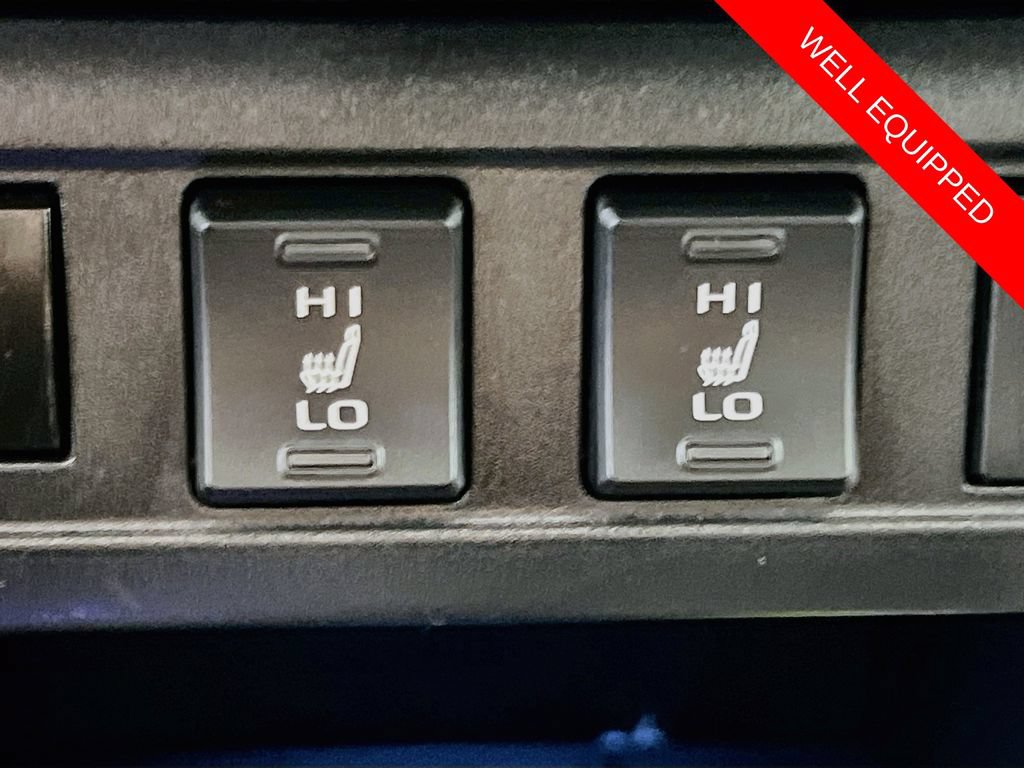 Used 2023 Toyota Corolla Cross XLE w/ Convenience Package FWD image 19