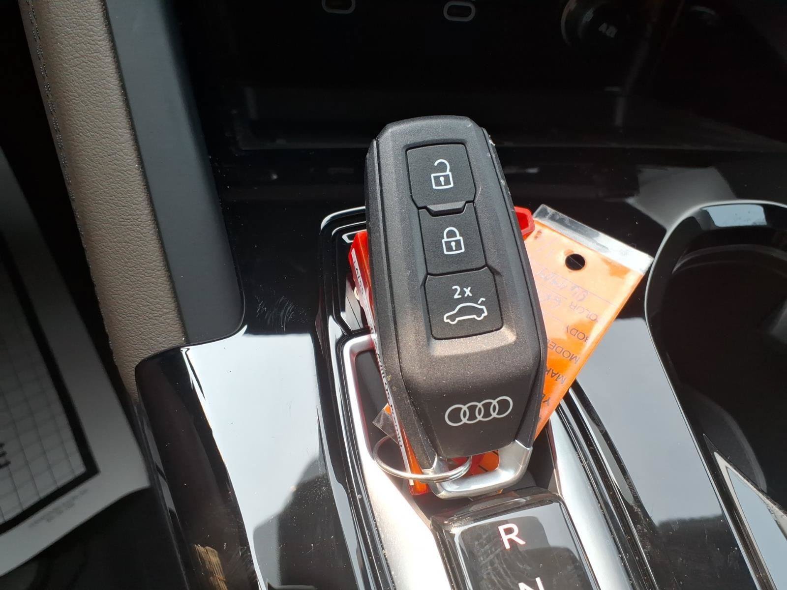 Certified 2025 Audi Q5 Premium Plus w/ Premium Plus AWD/4WD image 31