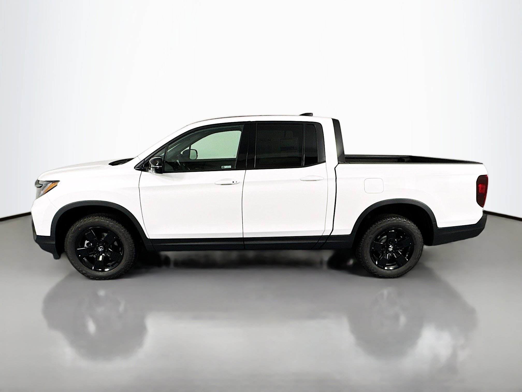 New 2026 Honda Ridgeline Black Edition image 8