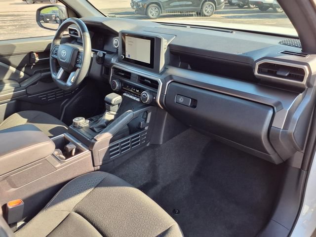 Used 2025 Toyota 4Runner SR5 AWD/4WD image 51