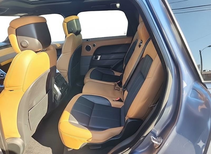 Used 2019 Land Rover Range Rover Sport HSE Dynamic image 7