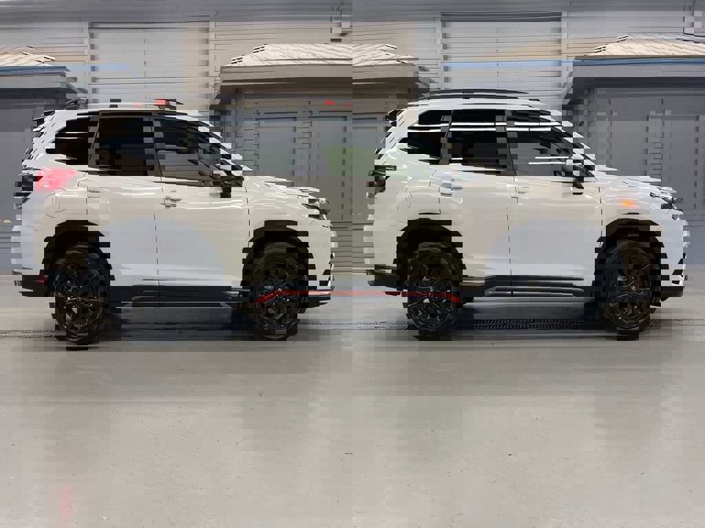 Used 2024 Subaru Forester Sport image 8