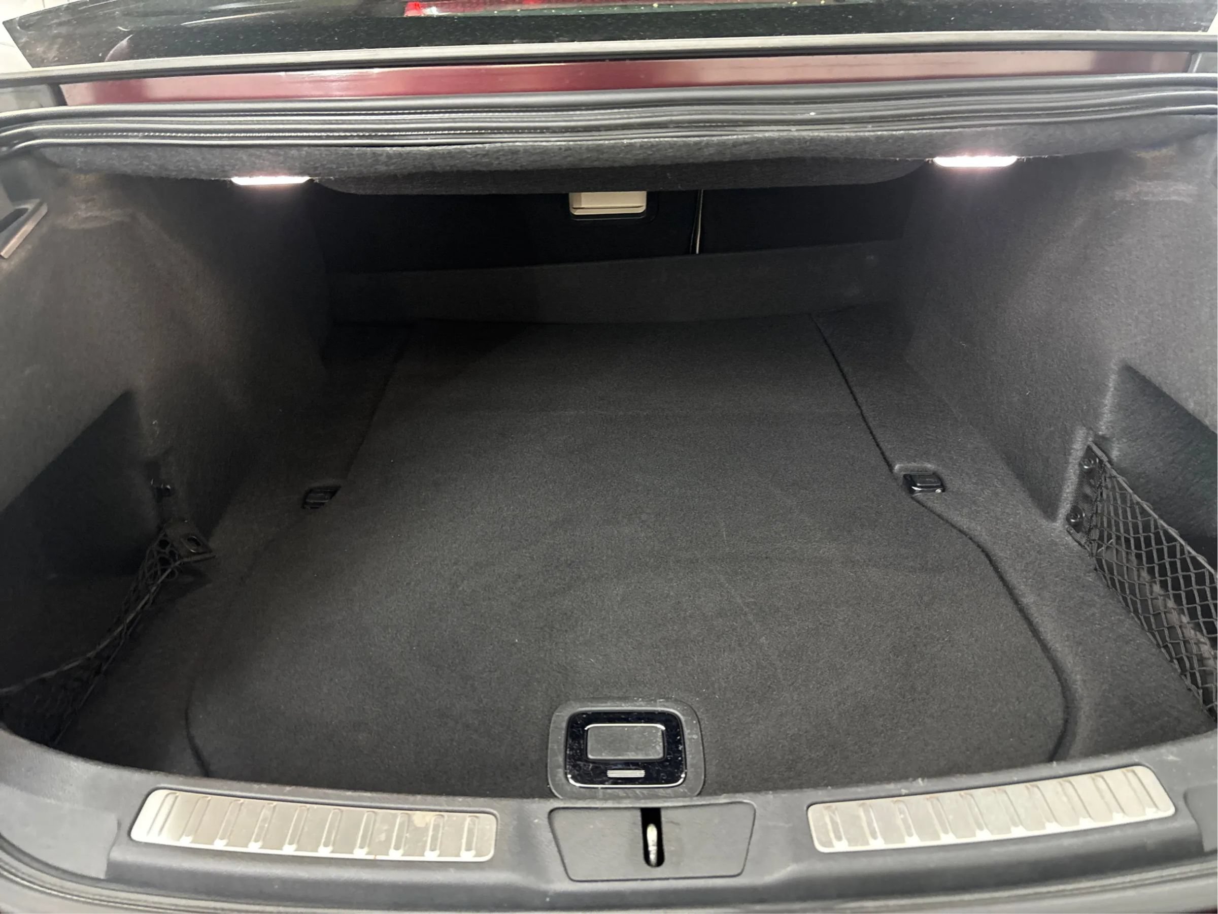 Used 2017 Lincoln Continental Select FWD image 16