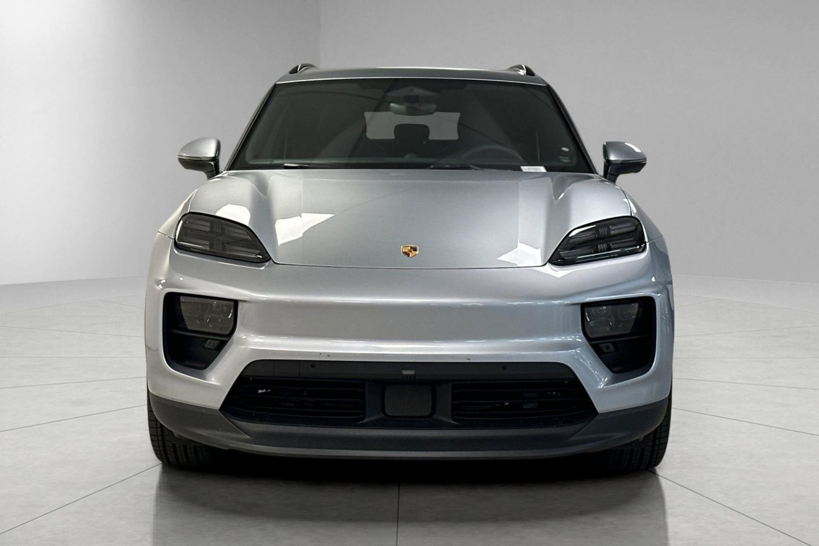 New 2025 Porsche Macan Electric image 11
