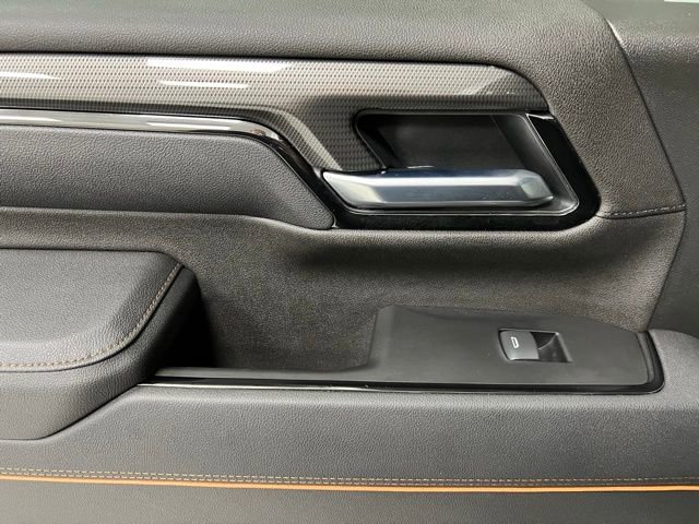 Used 2025 GMC Sierra 3500 AT4 w/ AT4 Premium Plus Package image 44