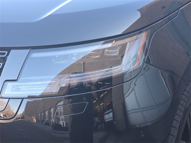 New 2026 Land Rover Range Rover Long Wheelbase Autobiography image 18