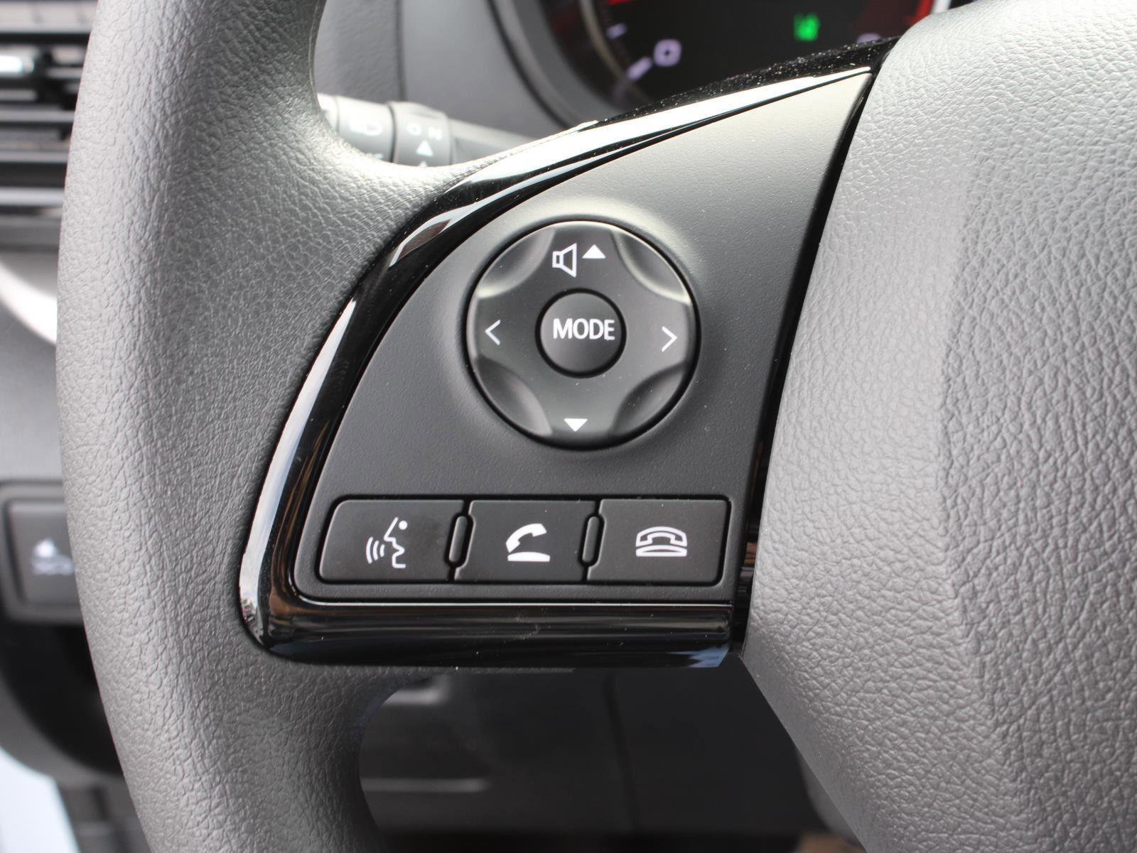 New 2025 Mitsubishi Eclipse Cross LE image 30