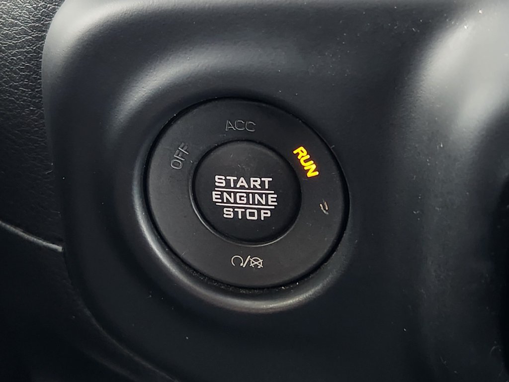 Used 2021 Jeep Wrangler Sport AWD/4WD image 12