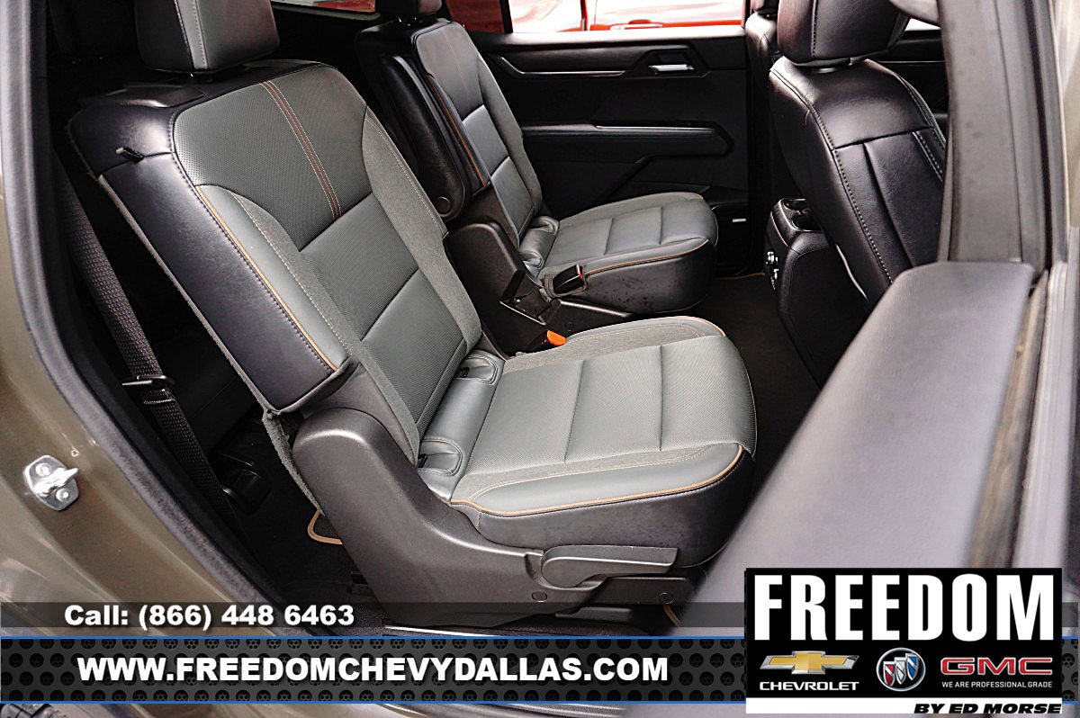 Used 2024 GMC Acadia AT4 w/ Super Cruise Package image 13