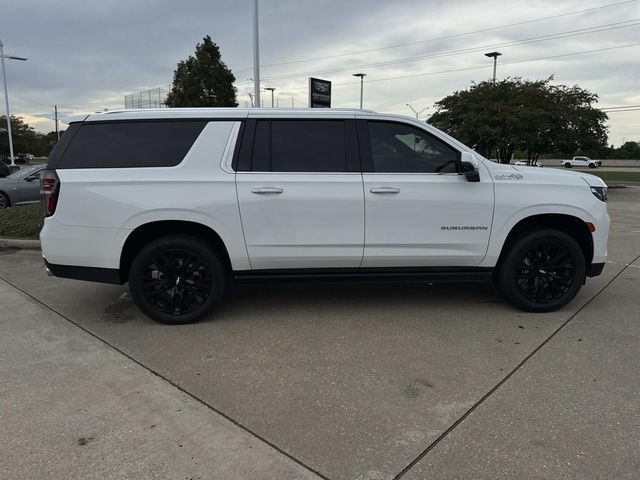 Used 2023 Chevrolet Suburban High Country AWD/4WD image 4