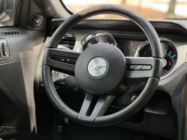 Used 2012 Ford Mustang Coupe RWD image 20