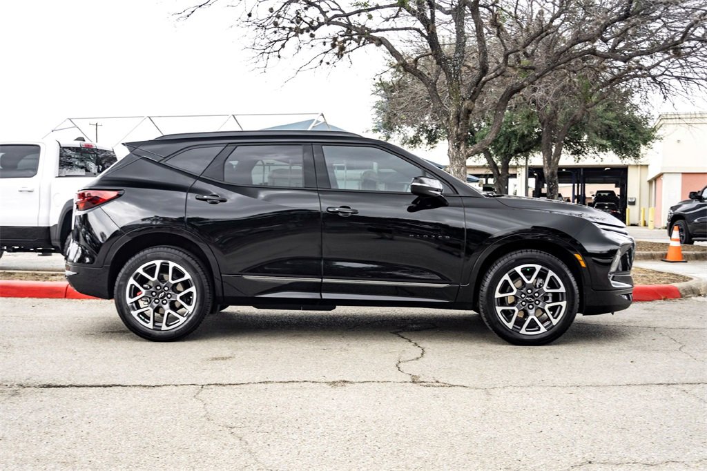 Used 2025 Chevrolet Blazer RS image 4