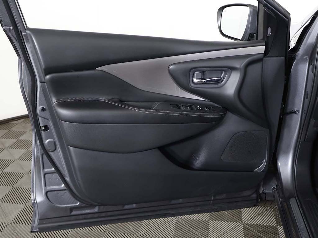 Used 2021 Nissan Murano SV FWD image 19