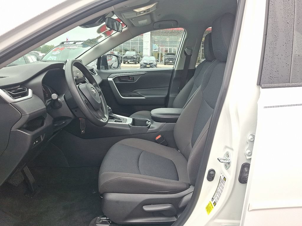 Certified 2023 Toyota RAV4 LE AWD/4WD image 14