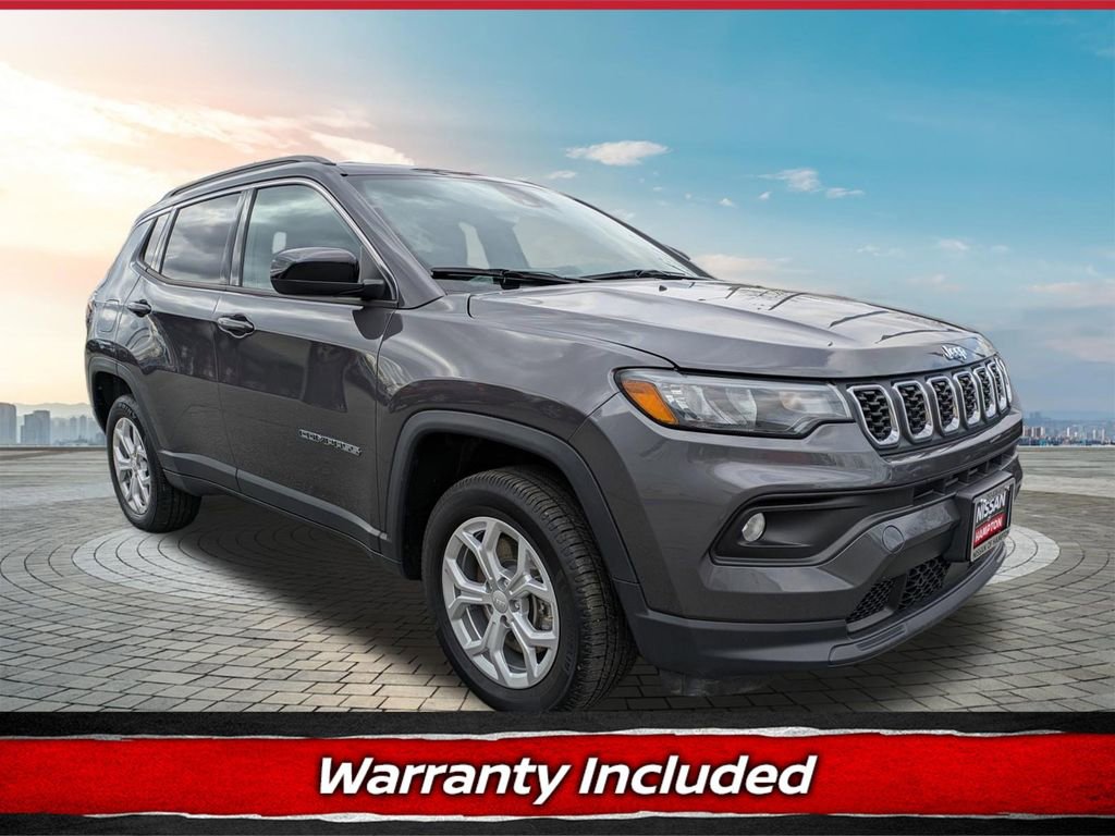 Used 2024 Jeep Compass Latitude image 1