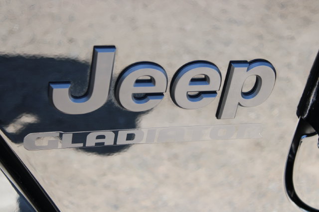 Used 2022 Jeep Gladiator Sport AWD/4WD image 10