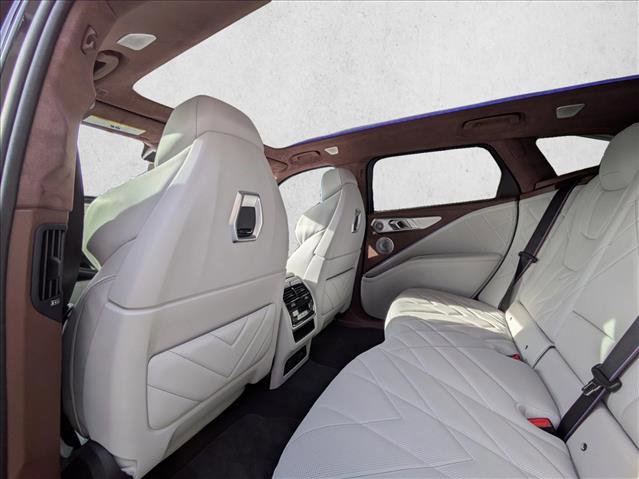 Used 2023 BMW XM w/ M Driver's Package image 18