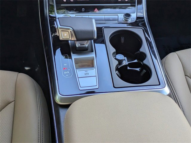 Used 2025 Audi Q7 3.0T Premium Plus image 28