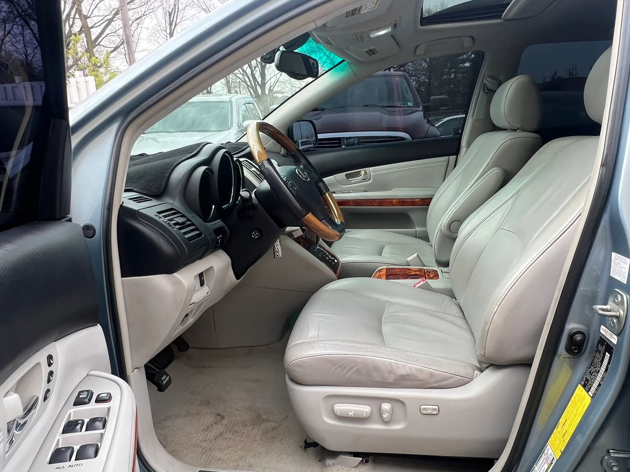 Used 2005 Lexus RX 330 AWD image 24